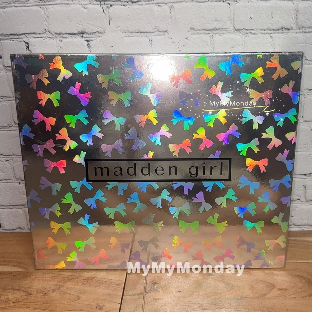 Madden Girl Tote Bag Set - Picture 5 of 5